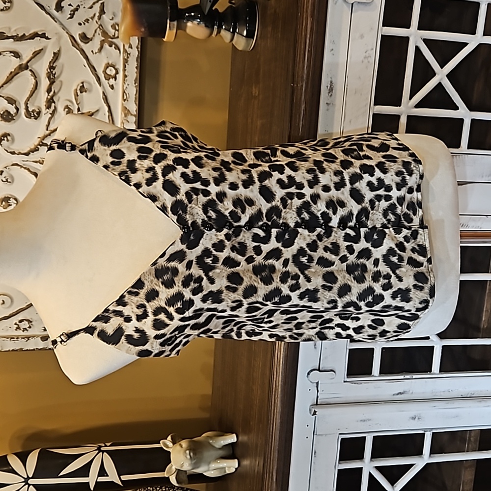 Leopard 🐆 Print Satin Like Button Front Tank